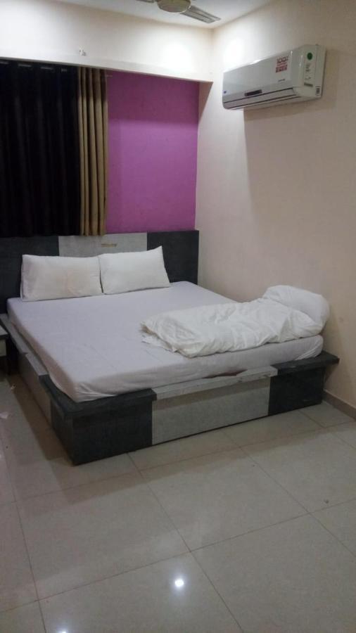 Hotel Swell Ahmedabad Exterior photo